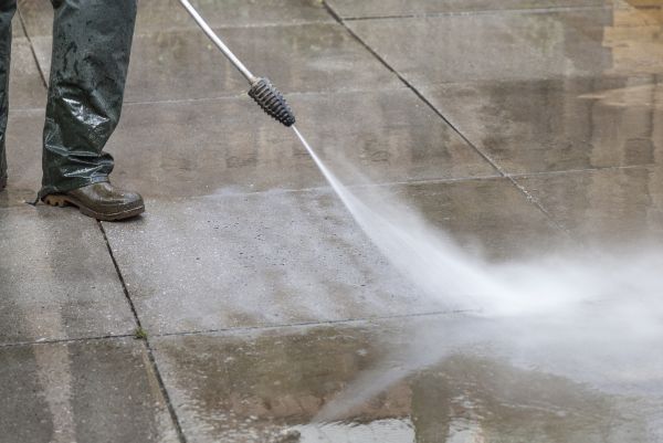 Cost of Concrete Power Washing in Navarre