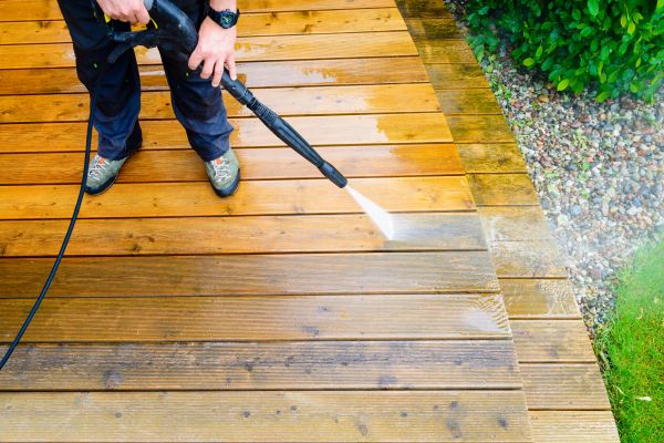 Cost of Deck Power Washing in Navarre