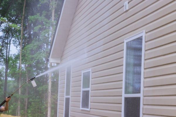 Cost of Soft Washing Service in Navarre