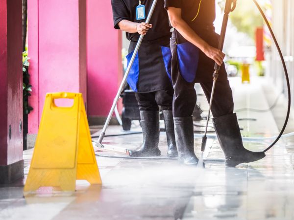 Cost of Commercial Power Washing in Navarre
