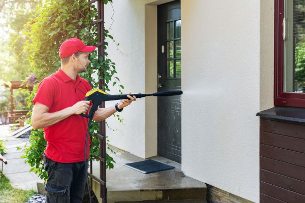 Cost of Building Exterior Cleaning in Navarre