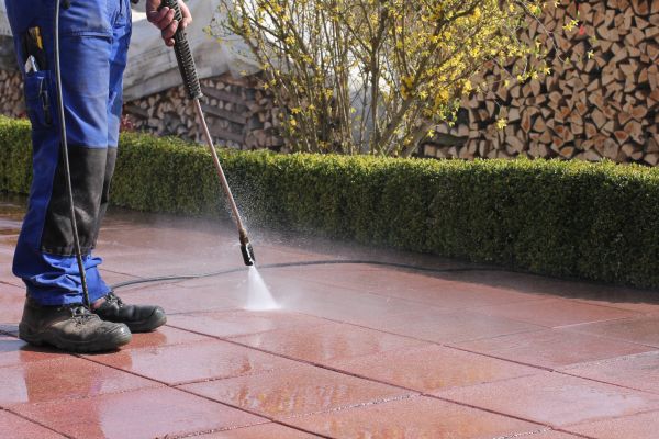 Cost of Driveway Pavers Cleaning in Navarre