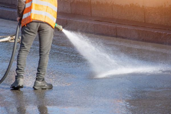 Cost of Asphalt Pressure Washing in Navarre