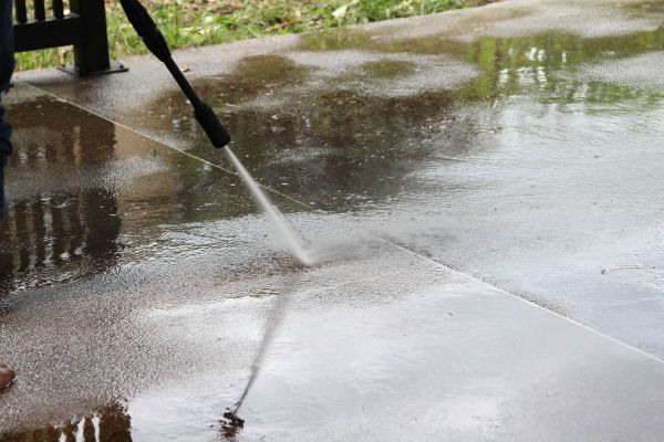 Cost of Concrete Deck Cleaning in Navarre